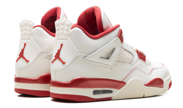 Women’s Air Jordan 4 Retro “Valentine’s Day”