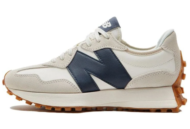 Women’s New Balance 327 “Moonbeam Outerspace” | WS327KB