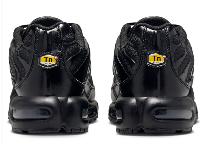 Nike Air Max Plus “Triple Black”